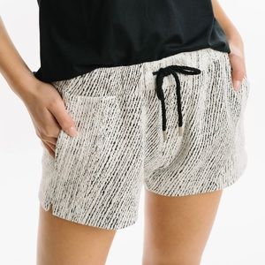 ZYIA White Weave Texture Shorts S